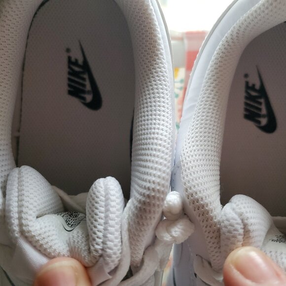 Nike lowtops - Picture 5 of 8